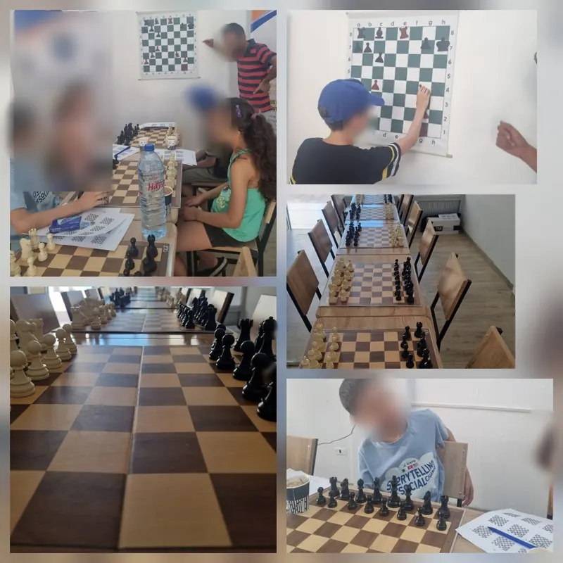 Élèves en séance d'échecs à Talentia Academy