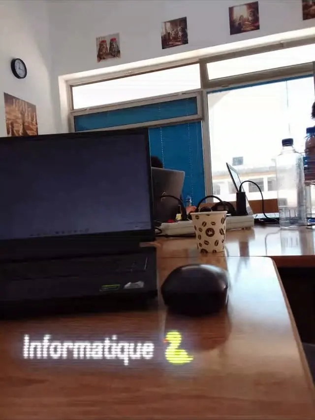 La salle informatique de Talentia Academy